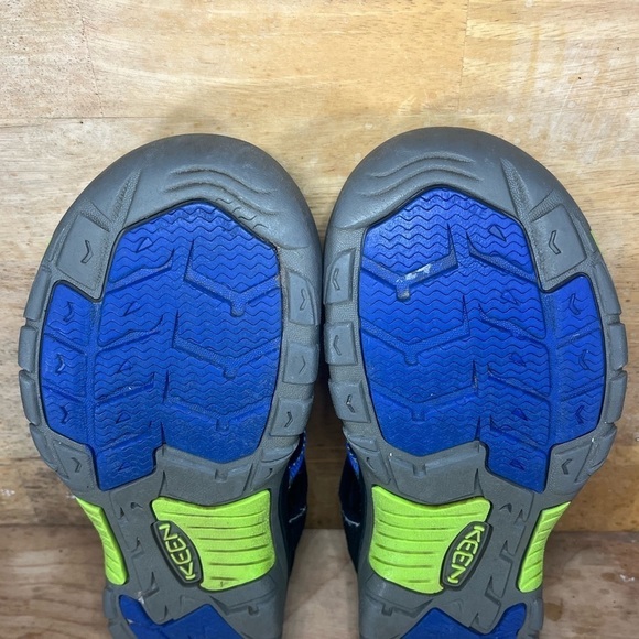 Keen H2 Newport REFLECTIVE Womens Size 7.5 Sandals Shoes Closed Toe Blue Green - Picture 8 of 9